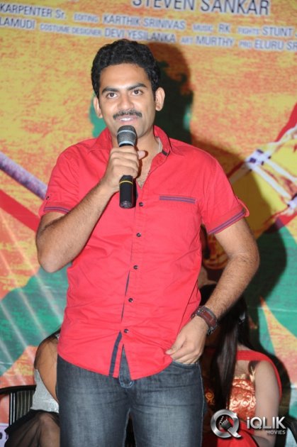 Hrudaya-Kaleyam-Movie-Trailer-Launch